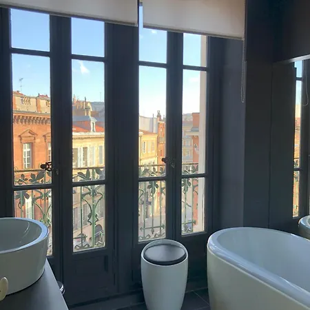 Cathedrale Tropezienne Bed & Breakfast