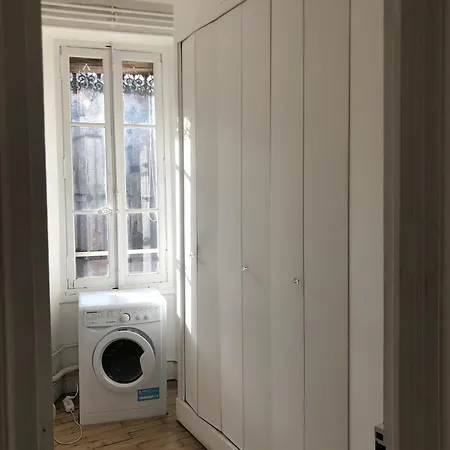 Cathedrale Tropezienne Bed & Breakfast *